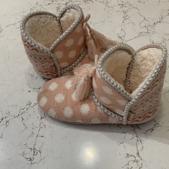 MukLuk A La Mode Slippers - Picture 2 of 3